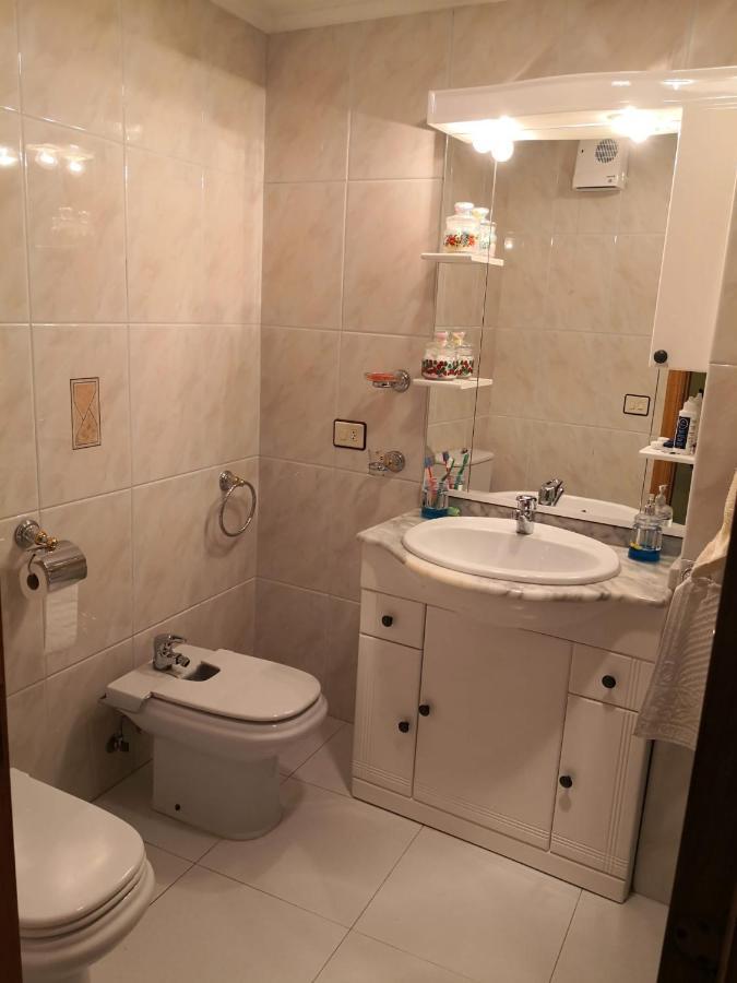 Alexander'S Flat Apartment Melide Bagian luar foto